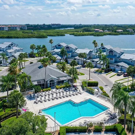 Villa Siesta Bayside With Bay And Dock Views